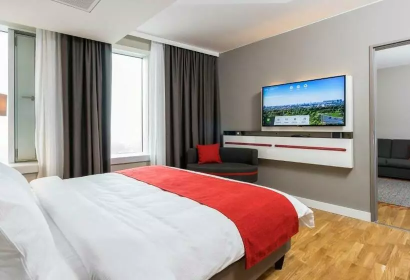 Sviitti King-vuode, Holiday Inn Hamburg City Nord, An Ihg