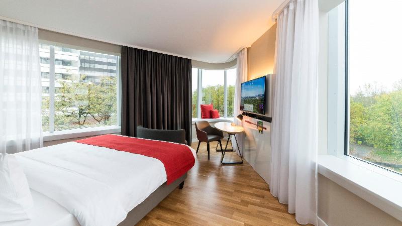 带大床的标准间, Holiday Inn Hamburg   City Nord, An Ihg