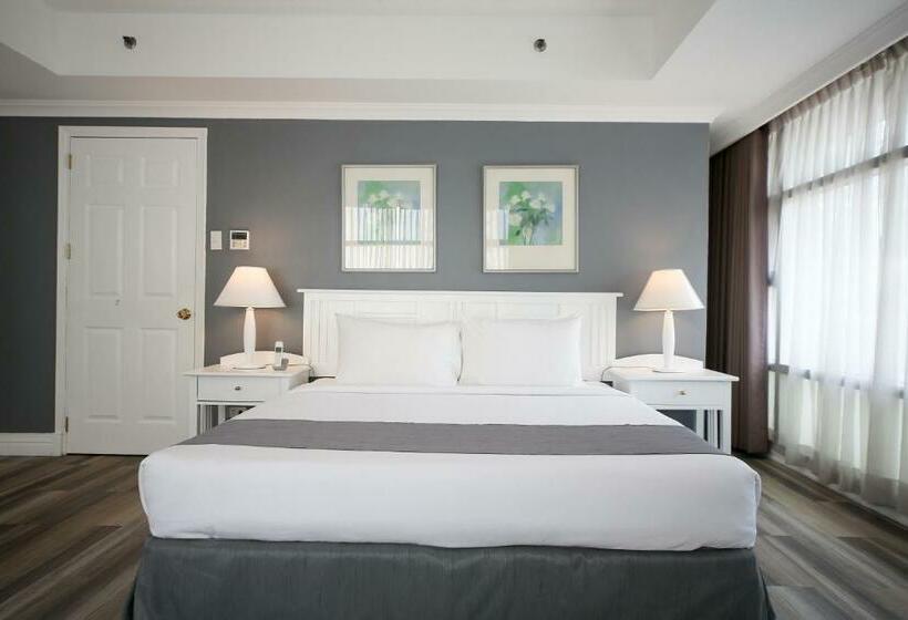 스위트, Infinity Tower Suites