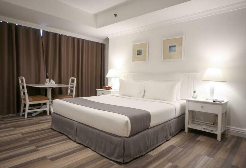 Escritório Estándar, Infinity Tower Suites