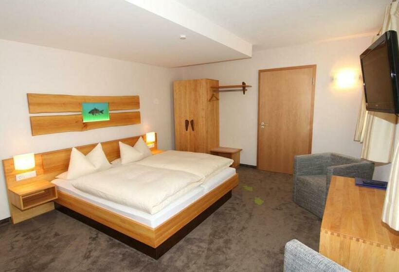 标准间, Karpfenhotel & Herrenhaus Im Gasthaus Sindel Buckel