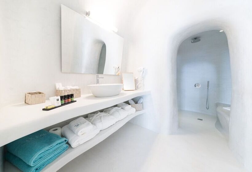 プール付きジュニアスイート, Maregio Suites