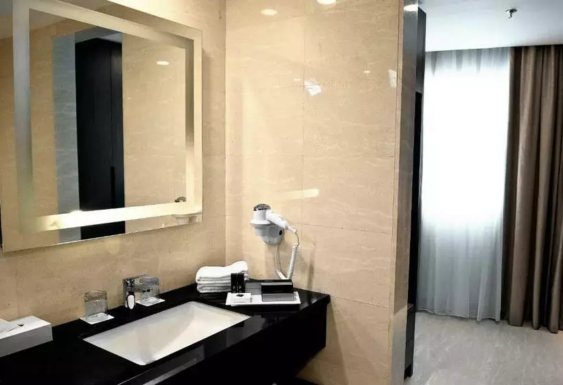 デラックスルーム, Melia Makassar