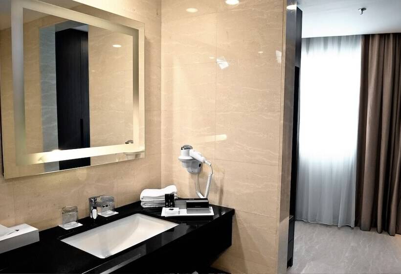 Номер Deluxe, Melia Makassar