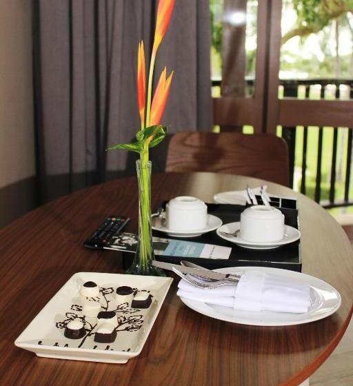 Pokój Deluxe z Tarasem, Manado Tateli Resort And Convention