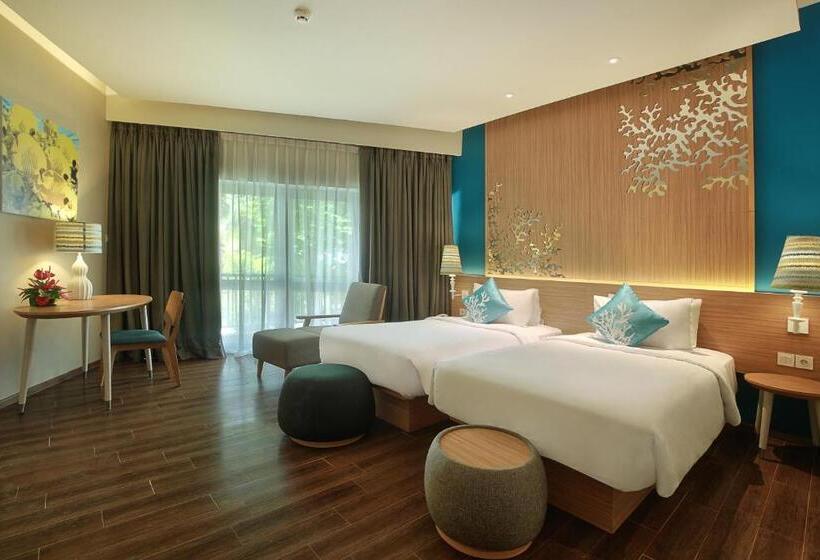 带露台的豪华间, Manado Tateli Resort And Convention