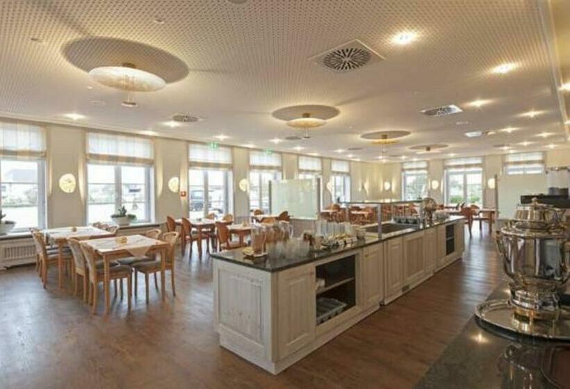 标准单人间, Neuwarft Altbau