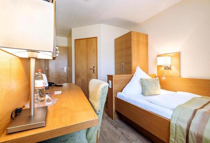 标准单人间, Neuwarft Altbau