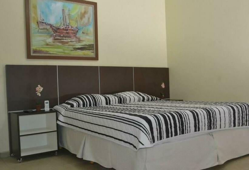 标准单人间, Pousada Tambaú