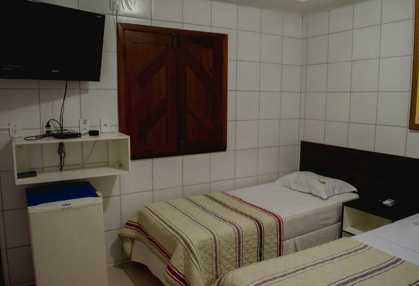 标准三人间, Pousada Tambaú