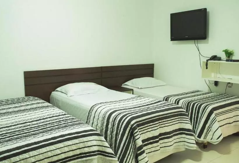 اتاق استاندارد چهار تخته, Pousada Tambaú
