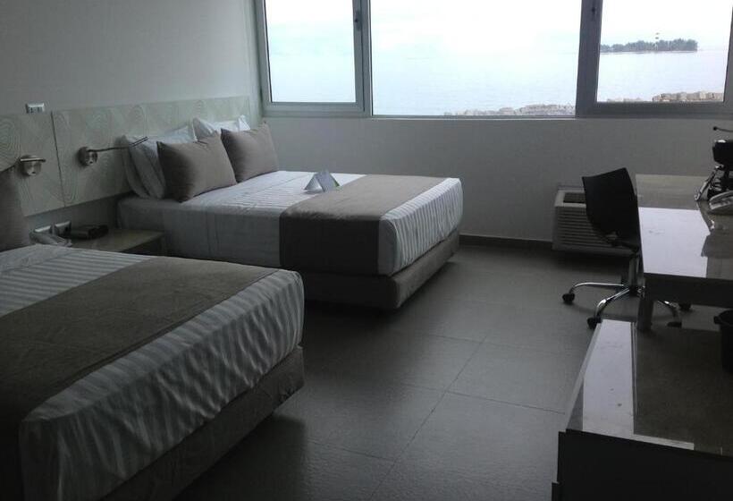 스탠다드 룸 더블 침대 2개, Punta Azul