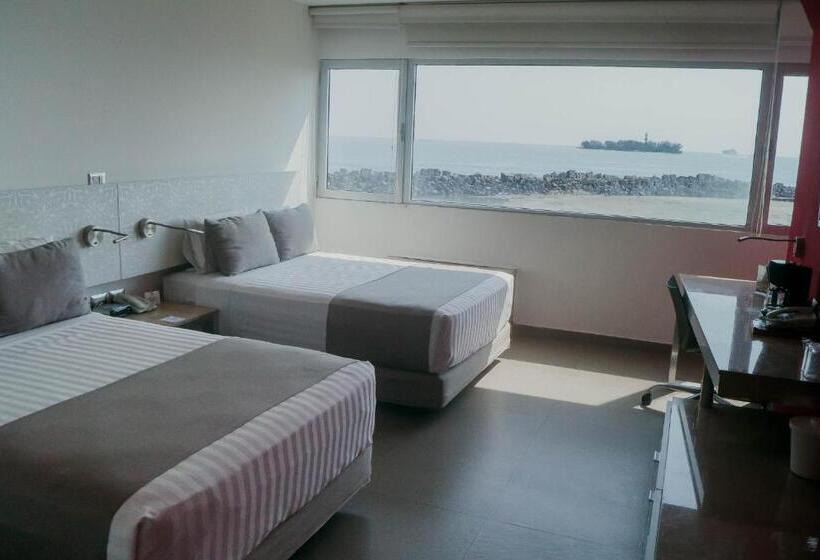 스탠다드 룸 더블 침대 2개, Punta Azul