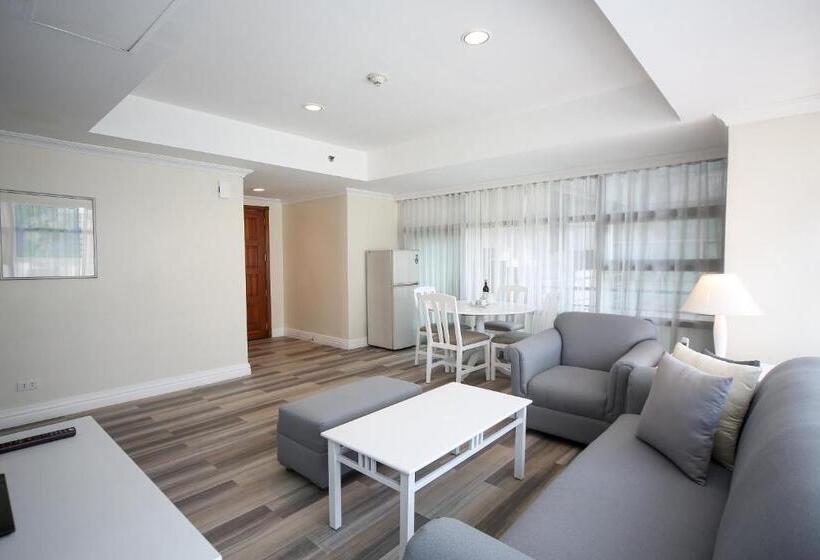 스위트, Infinity Tower Suites