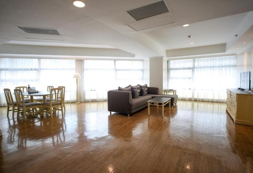 Suíte 3 Quartos, Infinity Tower Suites