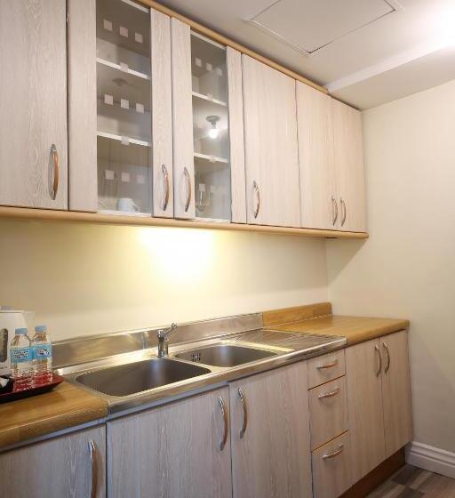 이그제큐티브 스위트, Infinity Tower Suites