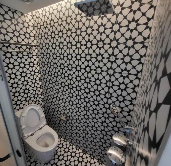 스탠다드 싱글 룸, Infinity Tower Suites