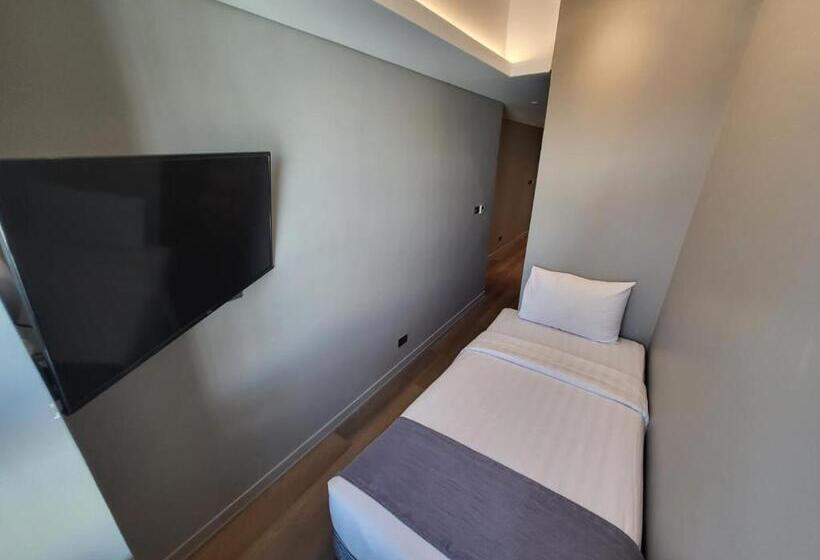 스탠다드 싱글 룸, Infinity Tower Suites