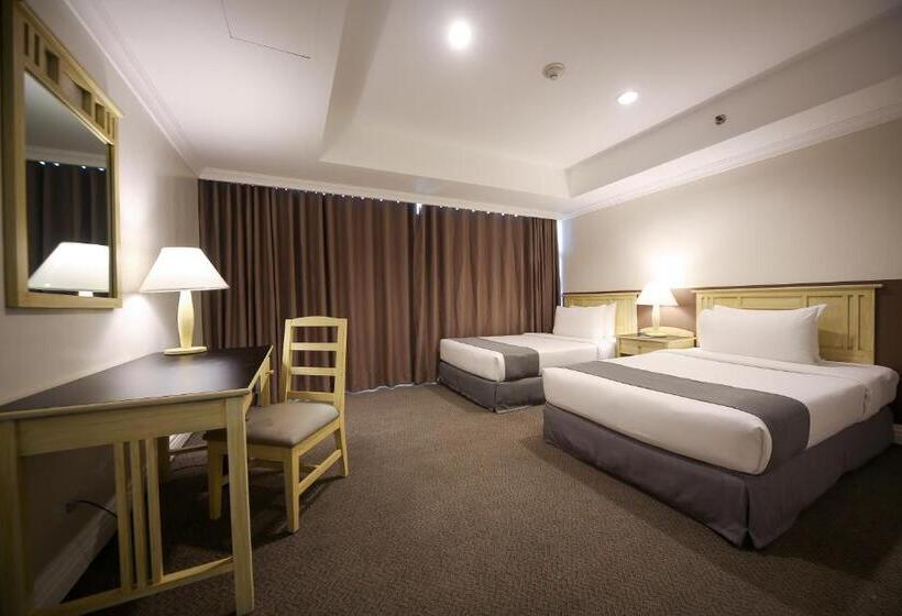 Suíte 3 Quartos, Infinity Tower Suites