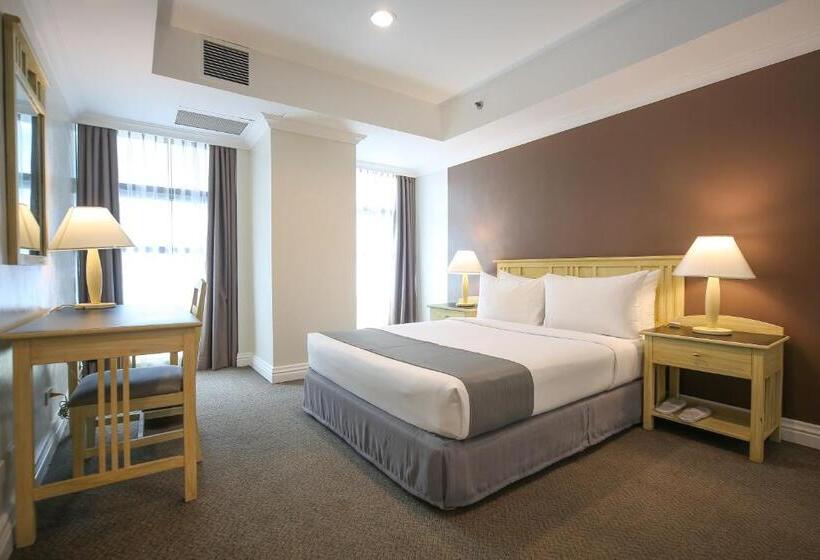 Suíte 3 Quartos, Infinity Tower Suites