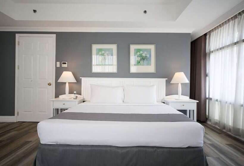 스위트, Infinity Tower Suites