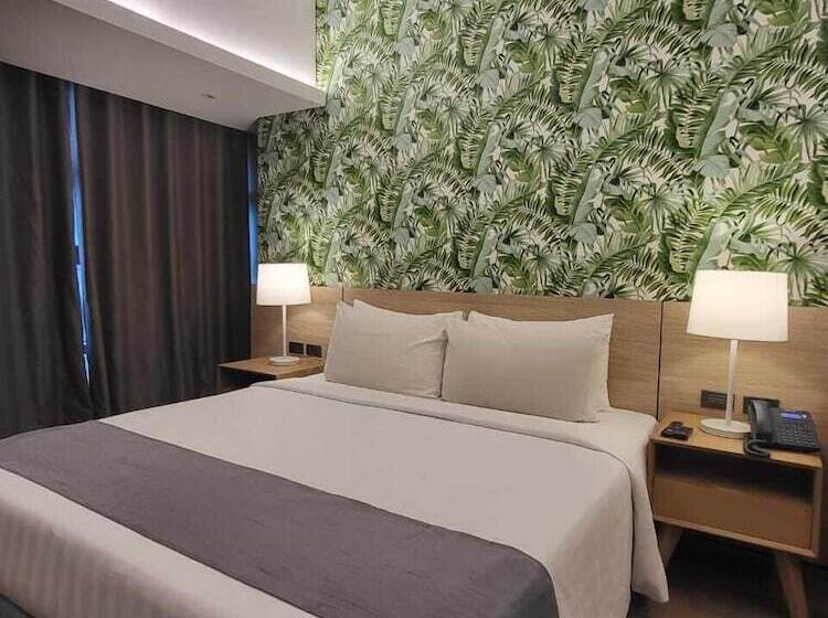 디럭스 룸, Infinity Tower Suites