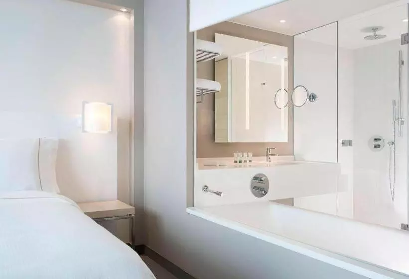 Deluxe-huone Kaupunkinäkymä, The Westin Hamburg