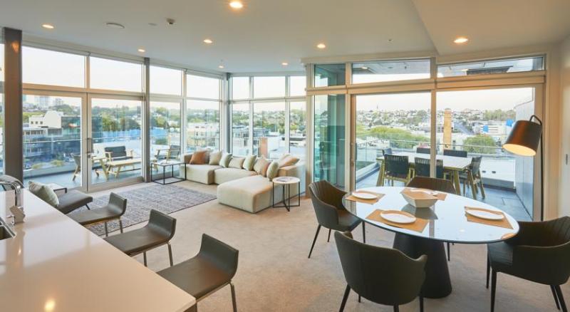 Люкс 3 Спальни, Swissbelsuites Victoria Park Auckland