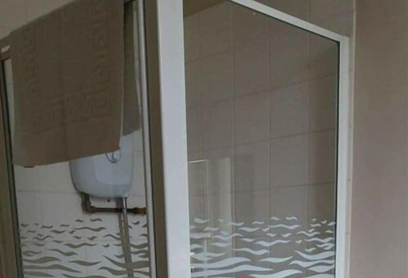 스탠다드 트리플 룸, The Swan Inn Pub