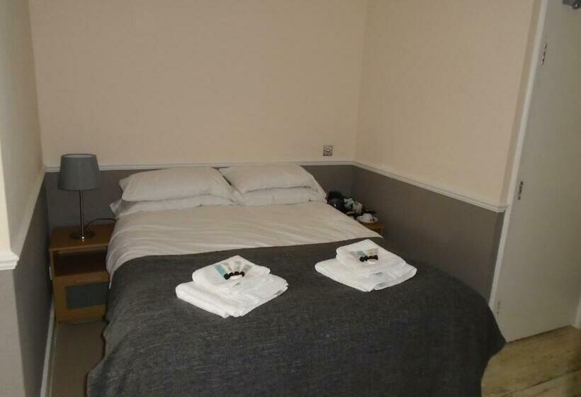 이코노미 룸, The Swan Inn Pub