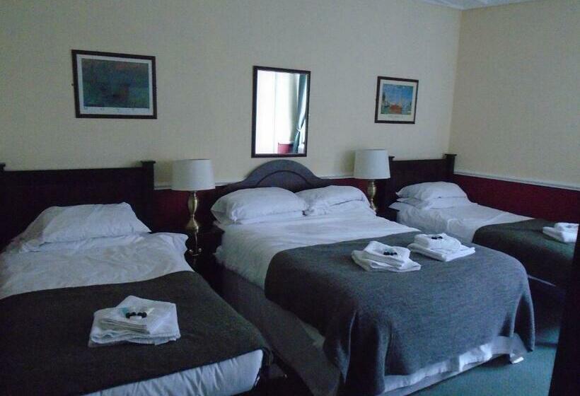 패밀리 룸, The Swan Inn Pub