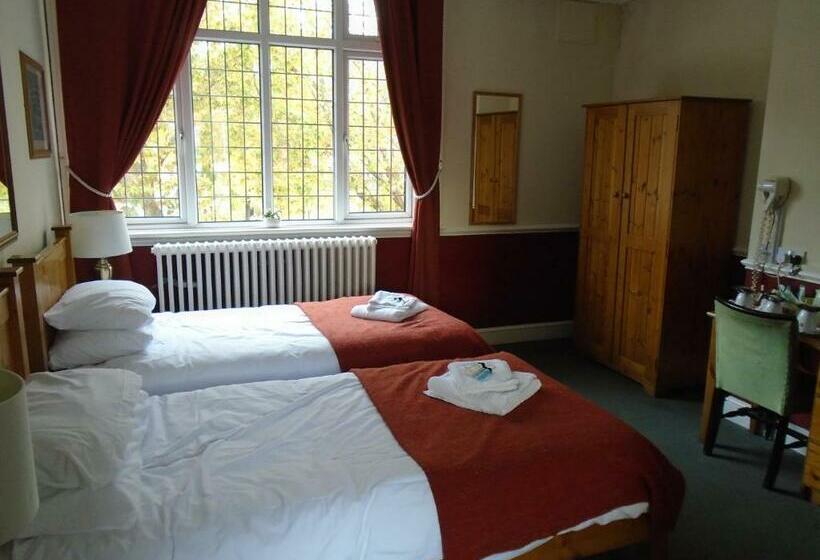 패밀리 룸, The Swan Inn Pub