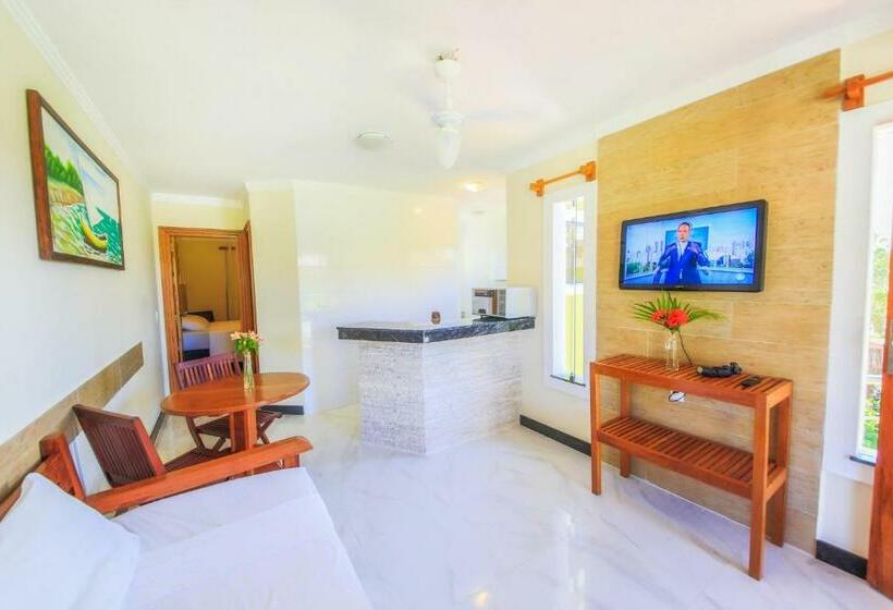 اتاق استاندارد چهار تخته, Vila Miola Hotel