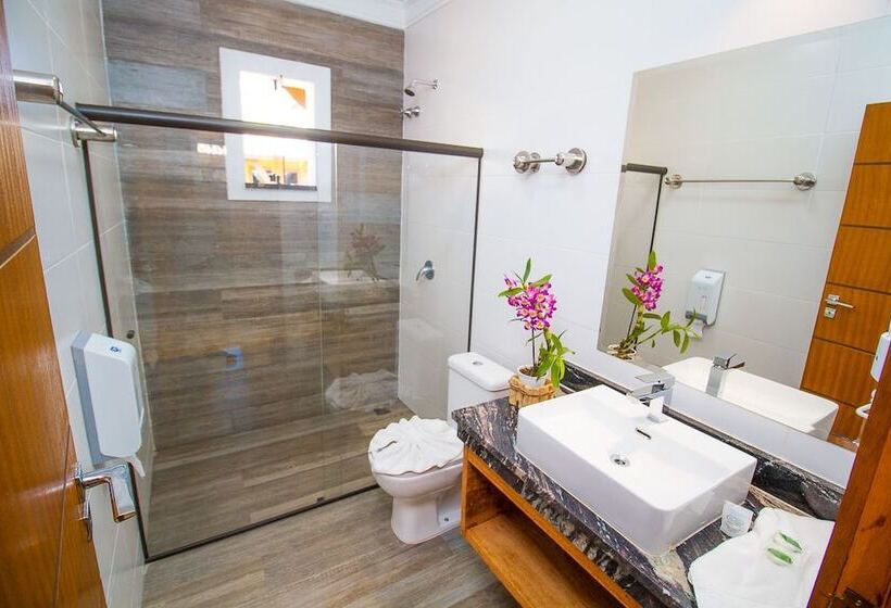 اتاق خانوادگی, Vila Miola Hotel