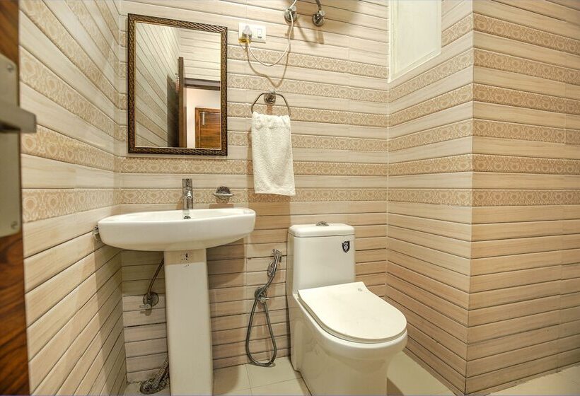 اتاق خانوادگی, Fabhotel Stevia