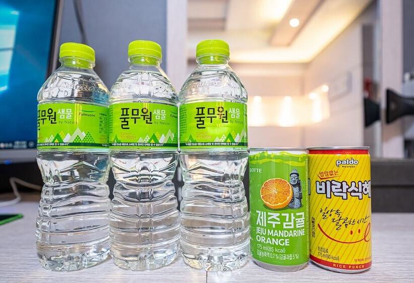 Quarto Deluxe, The Nox