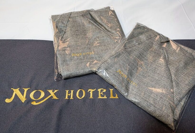 Quarto Deluxe, The Nox