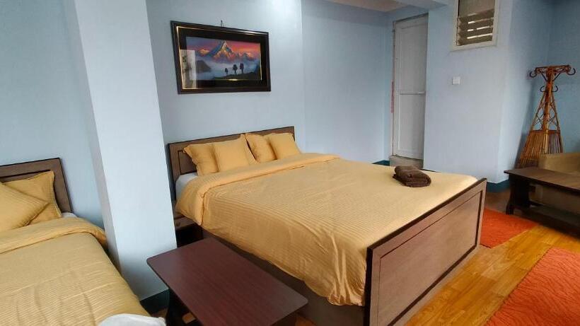 اتاق استاندارد سه نفره, Pristine