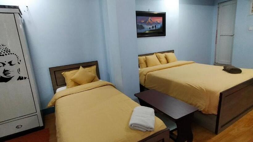 اتاق استاندارد سه نفره, Pristine