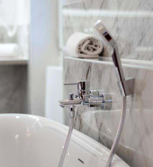 デラックスルーム, Domaine De Saint Pierre Travaillan