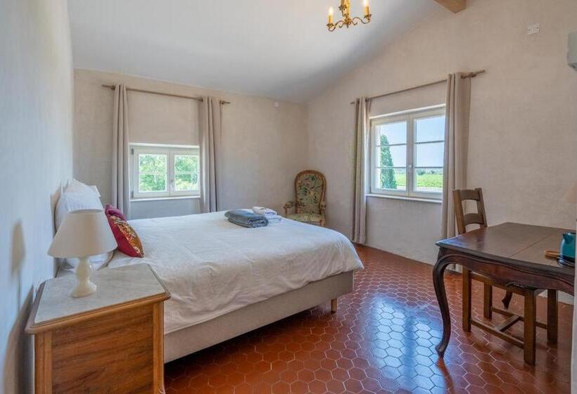 스탠다드 룸, Domaine De Saint Pierre Travaillan