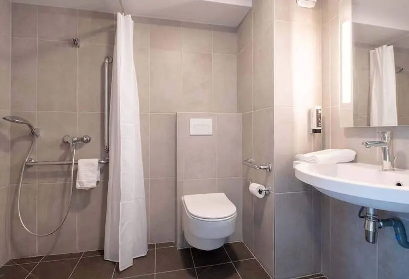 身障者適用スタンダードルーム, B&b Hotel Cluses Sud