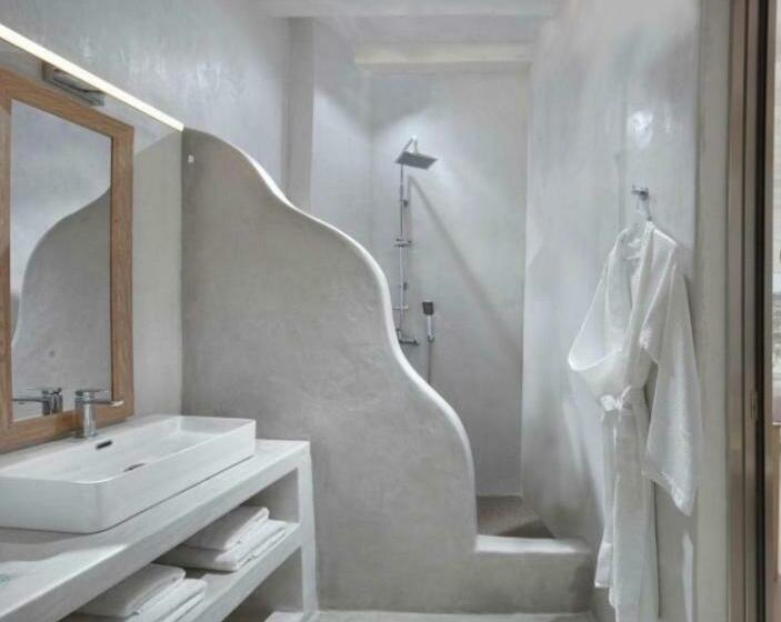 جناح مطلّ علي البحر, Crystal Suites