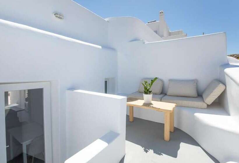 إستوديو قياسى مطل على البحر, Crystal Suites