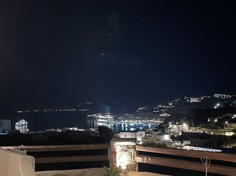 إستوديو ديلوكس, Crystal Suites