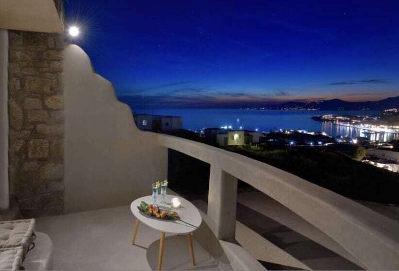 إستوديو قياسى مطل على البحر, Crystal Suites