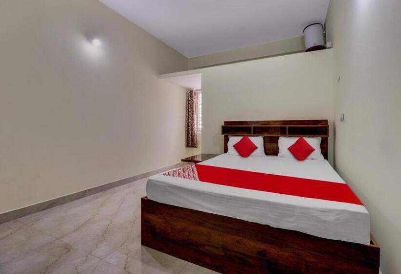 三人经典房间, Collection O Preethi Boarding & Lodging