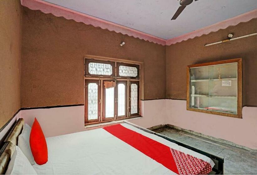 חדר קלאסי לשלושה, Oyo Flagship Veer Guest House