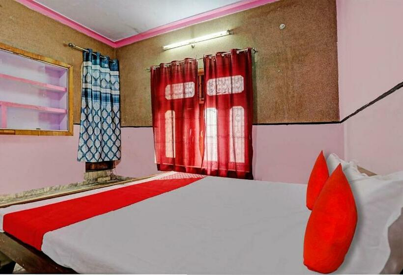 חדר קלאסי לשלושה, Oyo Flagship Veer Guest House