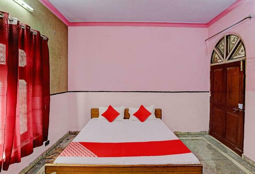 חדר קלאסי לשלושה, Oyo Flagship Veer Guest House